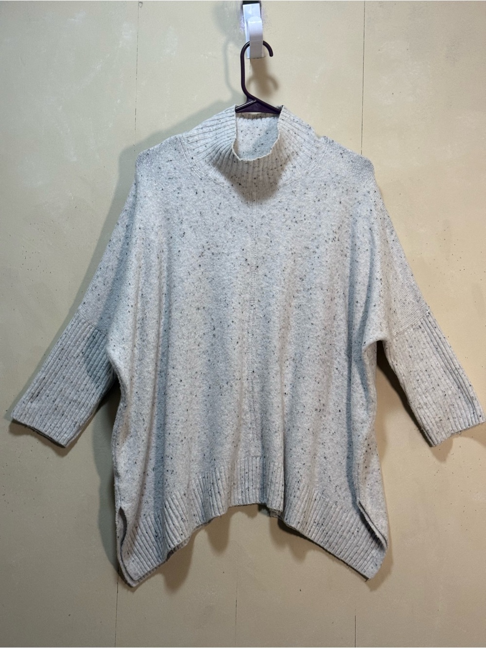 Loft Cozy Oversized Beige Speckled Mock Neck Sweater Women’s Sz S